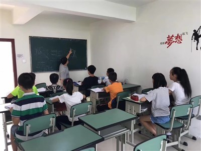 成都高中輔導(dǎo)班 全面覆蓋小初高文化課與教育文化用品研發(fā)銷售