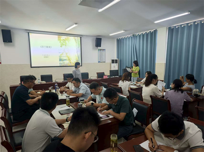 卓越校長(zhǎng)培養(yǎng)工程再啟航 海內(nèi)外名家共繪教育新圖景，引領(lǐng)教育文化用品創(chuàng)新